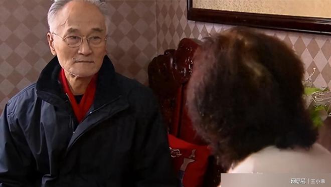 米乐M6平台：上海90岁老先生去婚介所找老伴却意外找到失散40多年的儿女(图2)