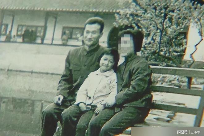 米乐M6平台：上海90岁老先生去婚介所找老伴却意外找到失散40多年的儿女(图12)