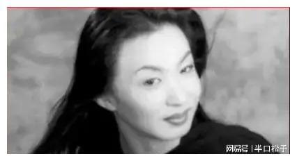 米乐M6：57岁金星宣布再结婚又嫁外国人晒结婚照很般配曾娶美国老(图12)