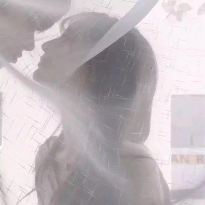2023超火情侣婚纱照头像(图4)