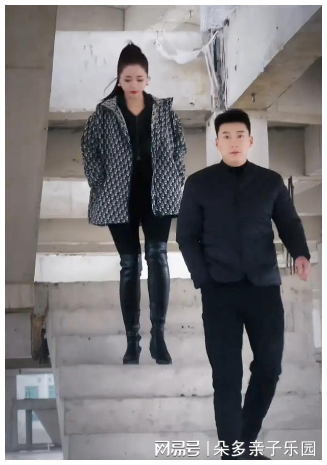 苹果姐姐公开征婚让粉丝给其介绍对象知情人透露离婚原因！(图4)