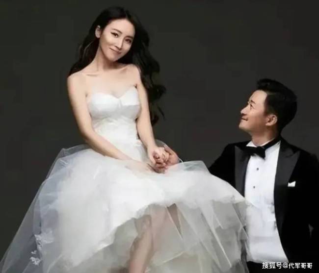 盘点娱乐圈40对明星夫妻婚纱照哪对最惊艳？(图9)