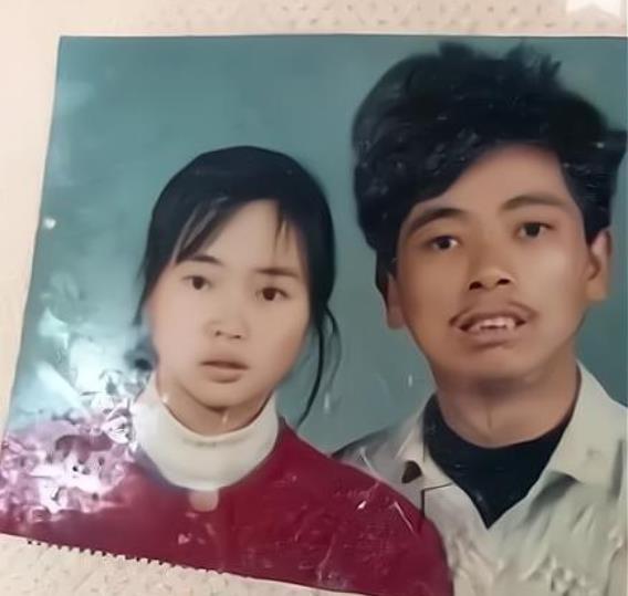 “最失败结婚照”走红张张都是“翻车现场”网友：笑出鹅叫(图3)