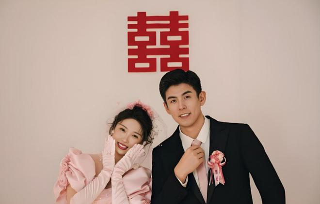 米乐M6：中国女排运动员官宣晒出一组复古结婚照新郎的颜值很亮眼(图3)
