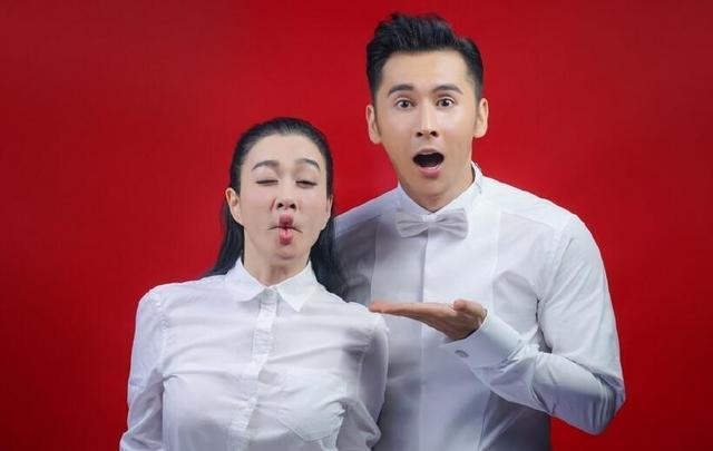 明星结婚证上的照片邓超孙俪笑点满满最后一张吓到我了(图1)