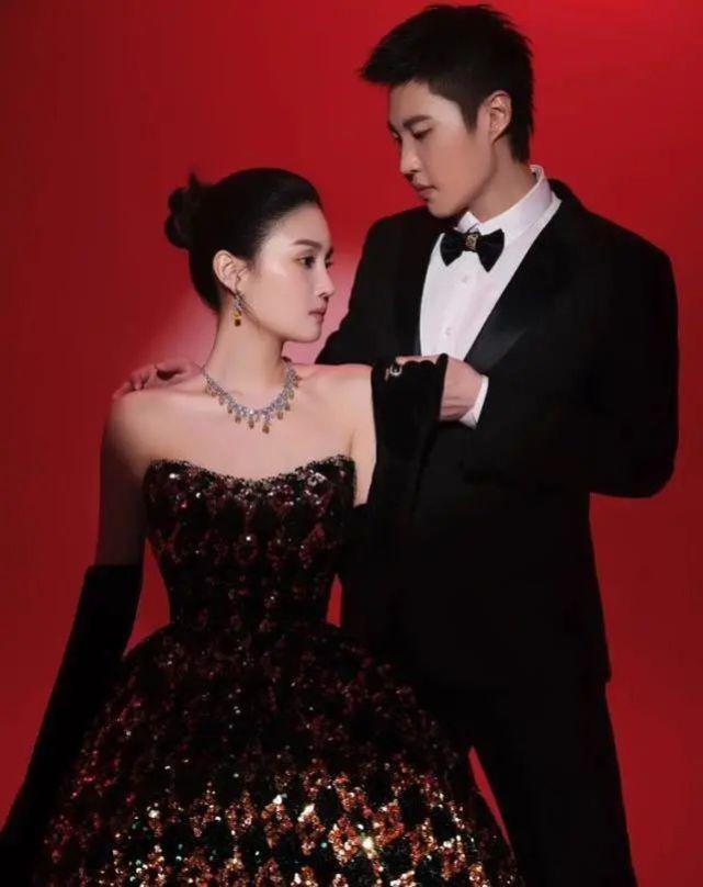 赵本山女儿官宣领证结婚嫁给大7岁圈外男友透露不会举行婚礼(图7)