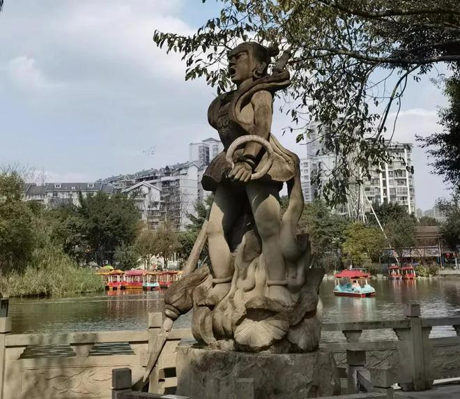 哪吒全名叫李哪吒在四川宜宾有洞天津有小镇(图2)