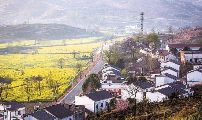 印度学者：中国生活水平和老挝不相上下印度网友：中国像天堂(图3)