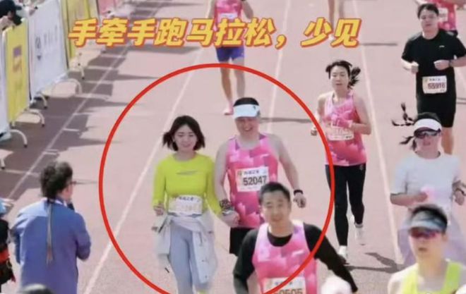 “野鸳鸯”风波升级女主疑似订婚照流传颜值惊艳赛事方发声(图6)