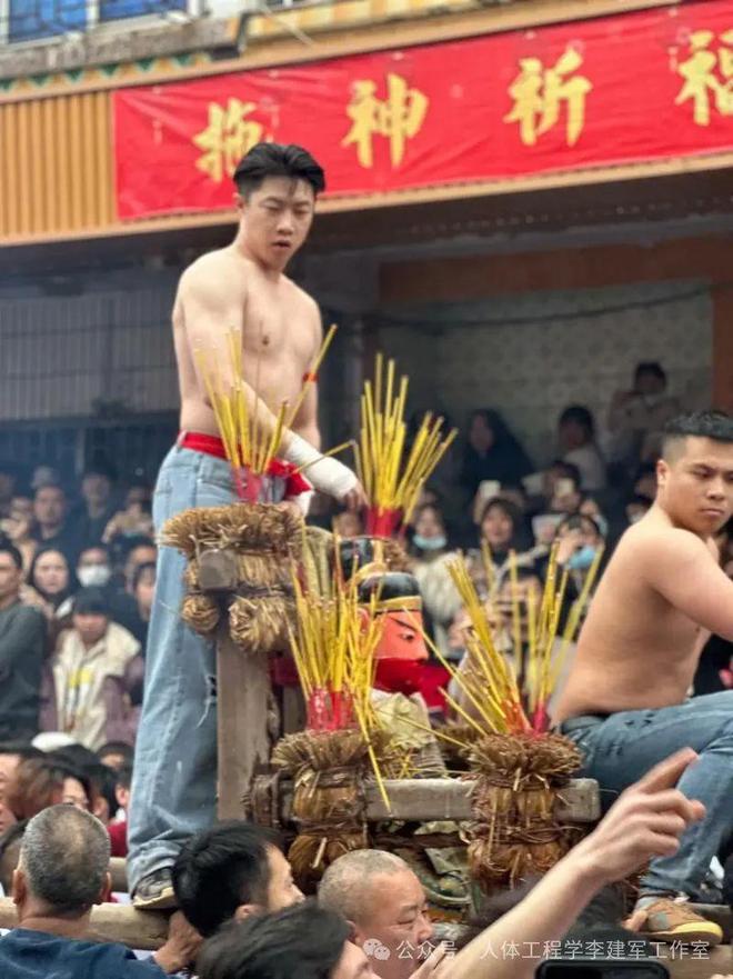 米乐M6：解码潮汕“拖神”：文化脉络与时代新章(图3)