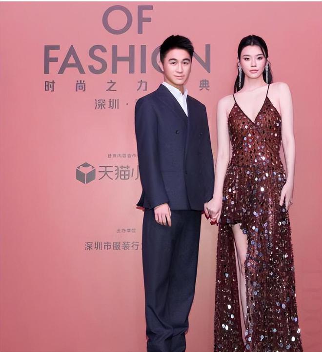 米乐M6平台：活久见奚梦瑶何猷君一起走秀又美又飒！(图7)