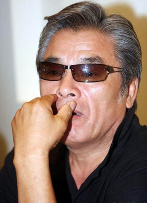 一妻五妾六妻同堂！每人每月7万零花钱71岁又娶第七房小娇妻(图7)