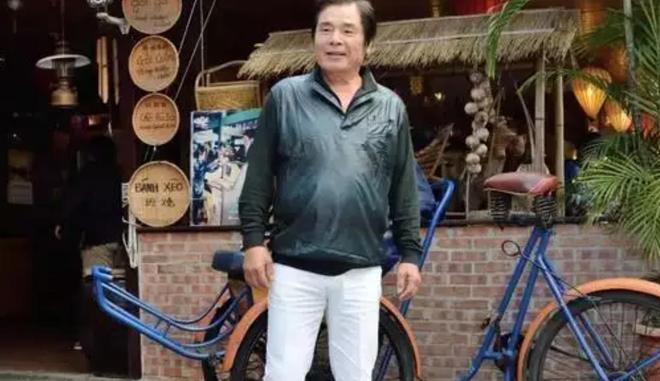 一妻五妾六妻同堂！每人每月7万零花钱71岁又娶第七房小娇妻(图3)