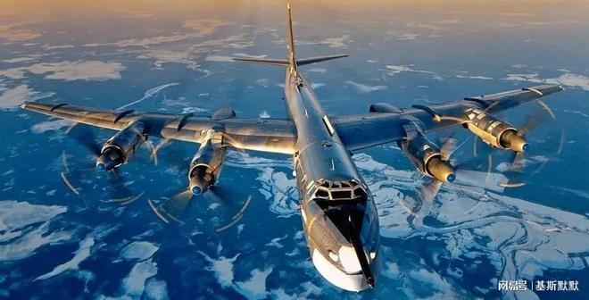 米乐M6：乌军突袭俄战略轰炸机基地多架图95被炸超40架战略飞机被毁(图2)