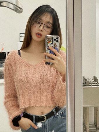 AOA的她要结婚了！宠溺婚纱照曝光「紧牵老公的手」：未来一起走(图2)